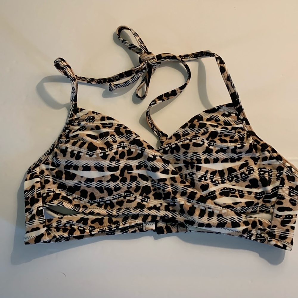 Victoria’s Secret bikini top